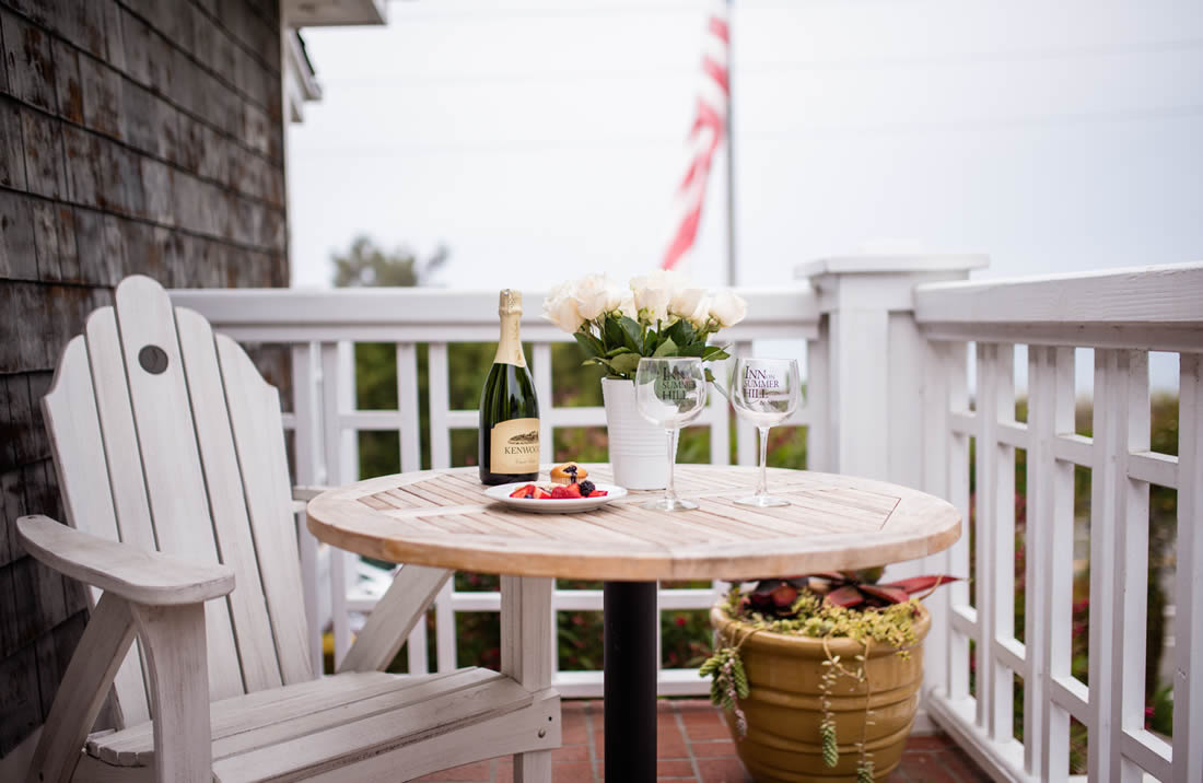 santa barbara coast hotel - outdoor table and chair
